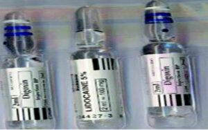 Figure 3: Look-alike vials of digoxin and lidocaine. (Used with permission from Anesthesia & Analgesia ).<sup>9</sup>